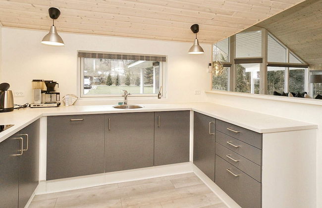 6 Person Holiday Home in Melby - Foto 4