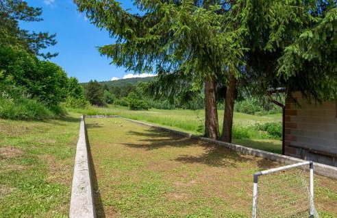 Awesome Home In Stari Laz With Kitchen - Foto 19