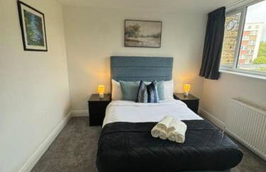 Stylish London Stay 2-Bedroom Duplex Sleeps 6 - Foto 35