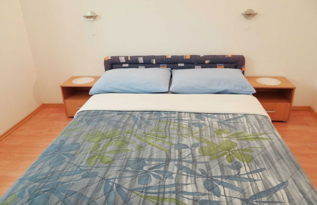 Bright Krk Apartment With Balcony and Beach Proximity - Photo 2