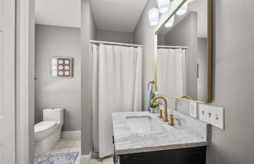 NEW Coastal Retreat w Ocean Views Rooftop Deck - Photo 21