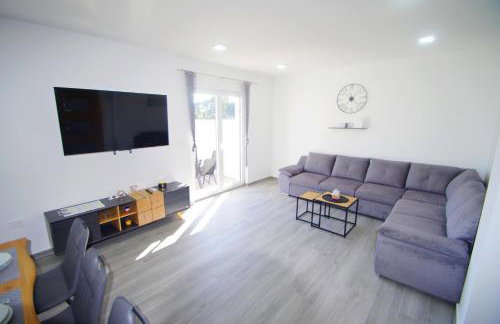 Villa with private pool in village Šišan - Foto 14