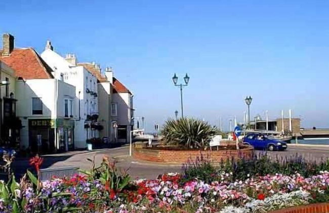 Victorian Rose Cottage - Photo 19