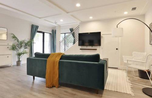 3 BR Urban Hideaway - Steps from Daily's TIAA Fld - Foto 3