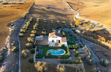 Villa el Rincón de la Jara - Photo 1