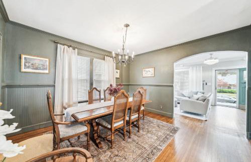 Hottub, Pool Table, Basketball, Firepit, Sleeps 8 - Photo 21