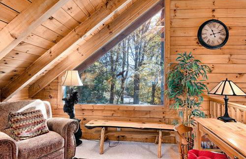 BearHavencabinfun 3 story Log Cabin Mountain View,Hot Tub, sleeps 10 - Foto 34