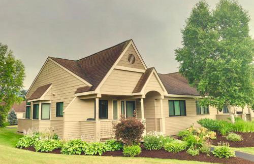 G4 Modern home with AC within walking distance of golf course and Mt Washington Hotel - Foto 1