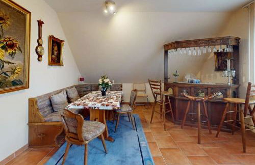 Großzügige Wohnung mit Küche - Foto 2