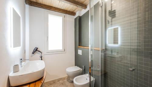 Smart House - Free WiFi & Air Conditioning - Foto 5, towels, Shower