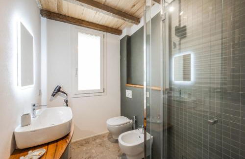 Smart House - Free WiFi & Air Conditioning - Photo 5