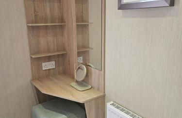 Fawn Lodge, Kelling Heath - Woodland Setting and Pets Welcome - Photo 26