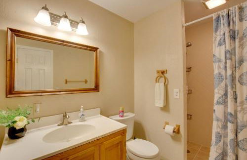 Game Room and Dock Waterfront Granbury Lake Retreat - Foto 23