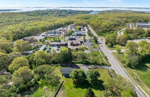 Exceptional Contemporary Retreat with 4 King Beds in Mystic CT - Foto 53