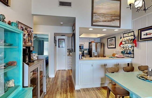 Bay House Condos - Foto 13