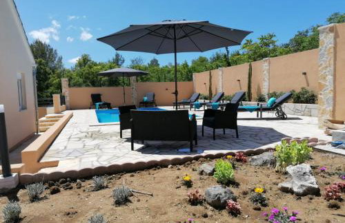 Villa Mir Pridraga - Photo 28