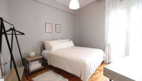 Newly Renovated Central 2 Bedroom Apartment in Kozani - Foto 1, towels, locker