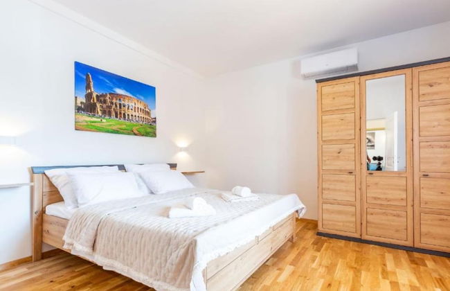 Peaceful Murvica Villa Pool, Garden, and Modern Comfort - Photo 6