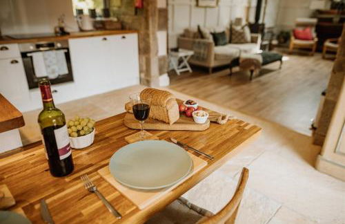 Lyme Tree Farm Cottages - Hotching Barn and Knockstone Cottage - Foto 9