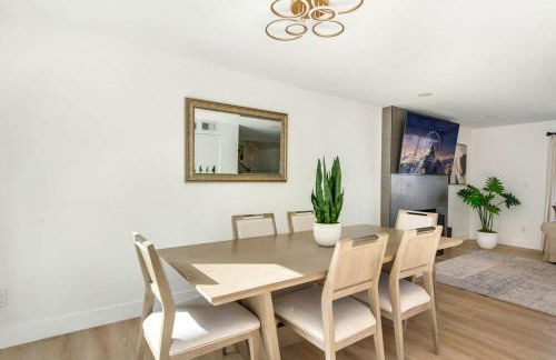 Lux MV Home Live Like A Local Backyard Oasis - Foto 31