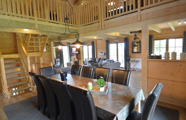 Sumptuous Chalet in Septon with Sauna & Hot Tub - Photo 24