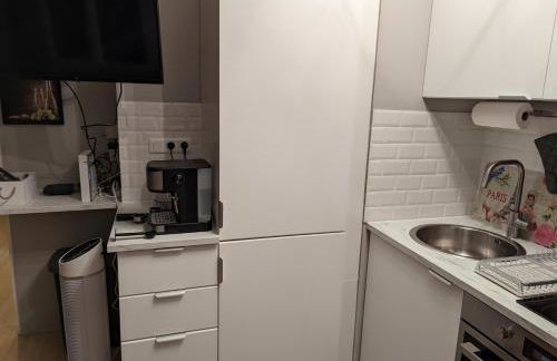 Charming Studio with Eiffel View - Foto 9