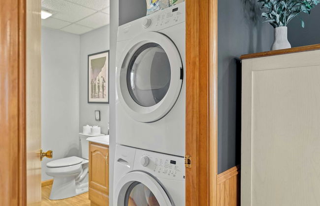 Lake View Chalet by Avantstay Lake Access + Deck - Foto 8