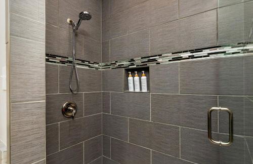 Game Barn, Cowboy Pool, 17ft Movie Screen - sleeps 10 - Foto 25