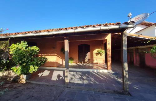 Casa Simples com 3 Quartos - Foto 1