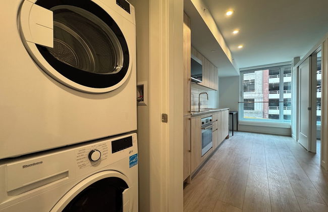 Silverstone Downtown Long-Term stay - Photo 29