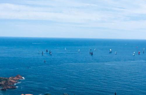 Belle Villa VUE MER EXCEPTIONNELLE PISCINE PRIVÉE 3 mn PLAGES et CALANQUES - Foto 42