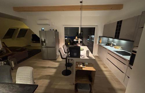 Vollklimatisierte Maisonette Wohnung -Whirlpool, Dachterrasse, Weitblick, Fahrstuhl, Kliniknähe - Foto 8