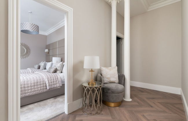 Luxury Georgian City Retreat - Hot Tub - Patio - Photo 7