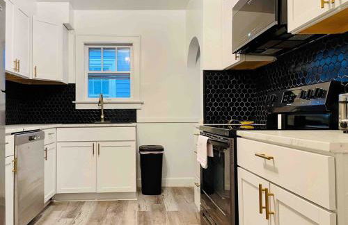 Centrally Located EVV Apartments - Foto 7