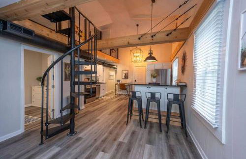 Family Beach Retreat w/Fun Loft Space, Firepit - Foto 18