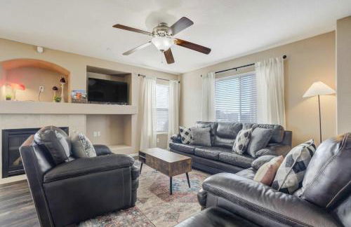 Silver Outpost Near Peterson SFB & Game Lounge - Foto 13