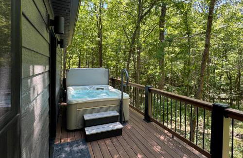 Romantic 1BR Cabin w Hot Tub Near Carbondale - Foto 15