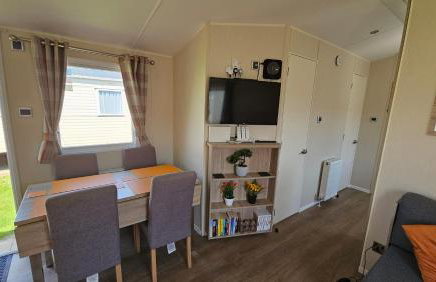 Great Yarmouth 10 Berth KP Holiday Home - NOW with Linen - Photo 4