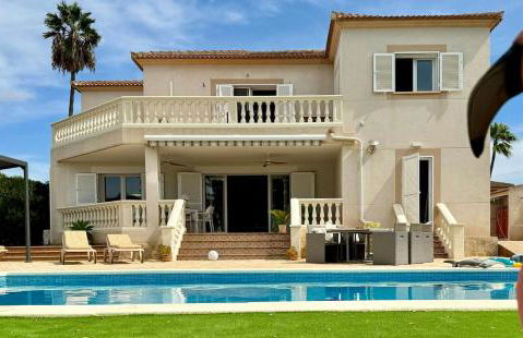 Schönes Ferienhaus Caesar mit großem Pool und Garten - Foto 49