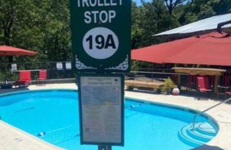 Stonegate Lodge King Bed, WIFI, 50in Roku TV, Salt Water Pool Room #103 - Foto 16