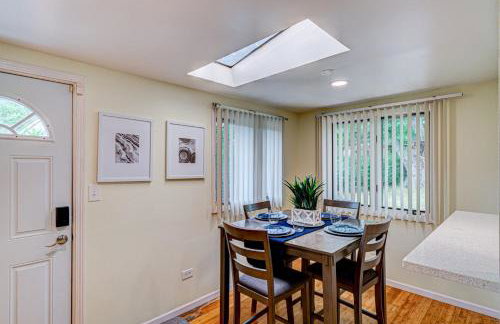 Cozy Home Sleeps 10 Lombard Chicago Suburb - Foto 10