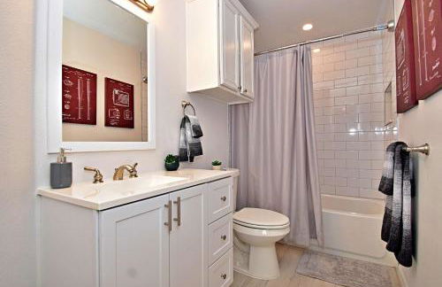 Dreamy Dripping Springs Near Parks, Hiking & More! - Foto 44