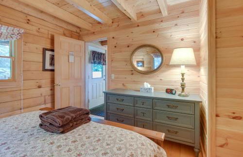 All-Season Log Cabin Escape! 11 Mi to Cranmore Mtn - Foto 17