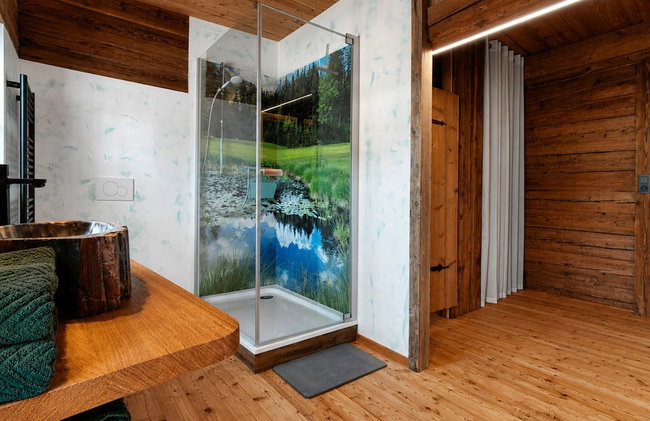 Historic Farmhouse: 200 Years old Meets new - Photo 18