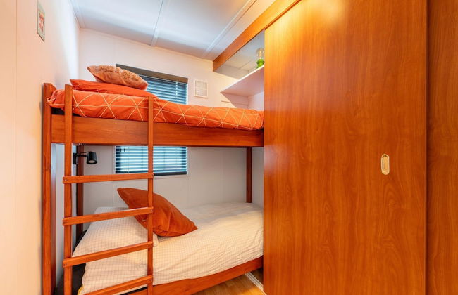 Luxury Chalet in Stegeren, Beautiful Surroundings - Photo 6