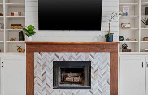 Sun Filled Home W Gorgeous Pool HotTub Gameroom - Foto 31