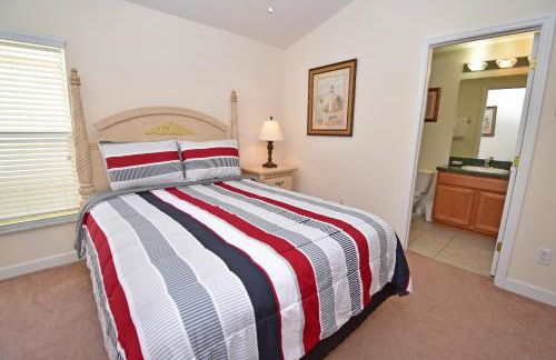 Comfortable Pool Home with Spa & Games Room Close to Disney - Foto 19