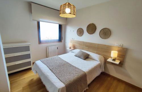 Un rincón con vistas a la Ría, playa y parking. - Foto 14