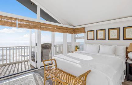 Unbeatable Beachfront Bliss w/ Ocean Views, Luxe Interiors & Patio Beach Road - Foto 7