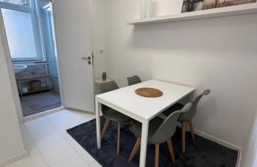 City Studio Apartment im Erdgeschoss Ground floor Near it all - Foto 12